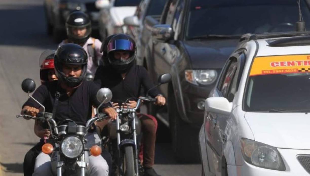 Ya se automóvil o motocicleta, lo primero es solicitar un certificado oficial de Registro de Vehículo ante el Instituto de la Propiedad (Ip). 
