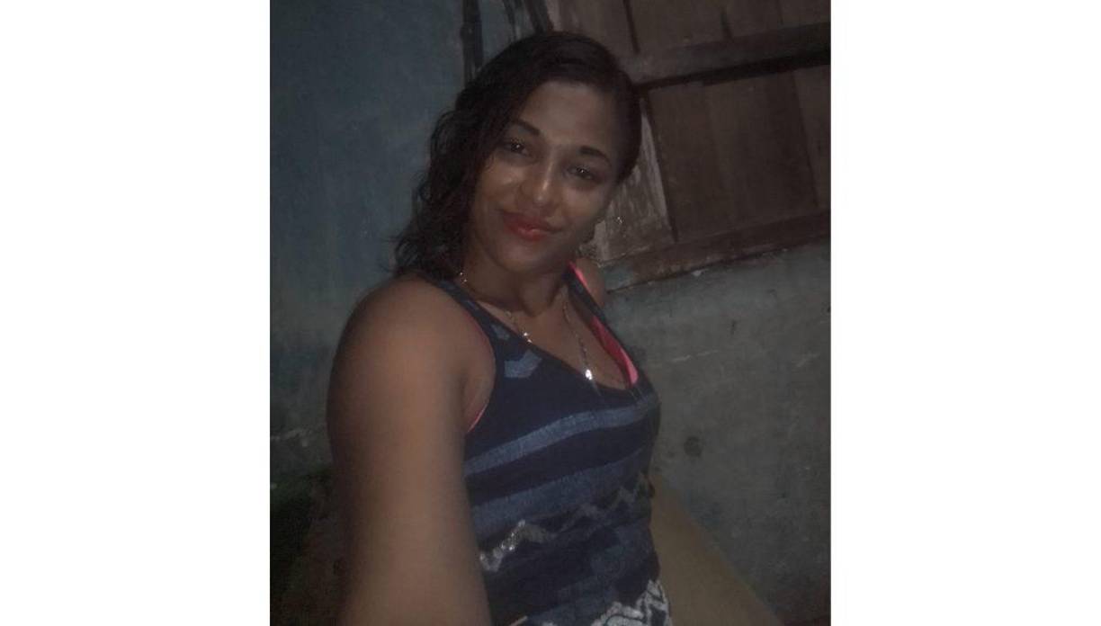 Se trata de Fabiola Jacome, de unos 27 años de edad, originaria de Olanchito y residente en la comunidad de Nombre de Jesús.