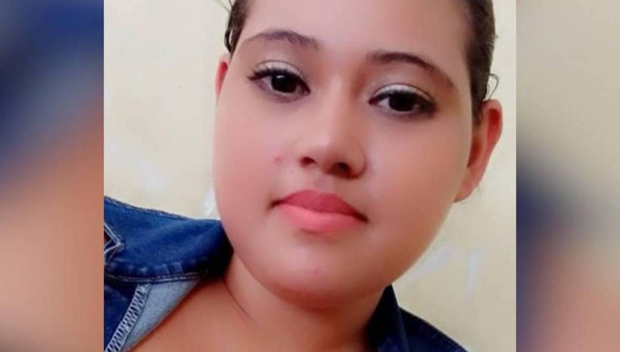 El caso salió a la luz el pasado 30 de enero, cuando un familiar de un testigo protegido alertó a las autoridades sobre un cuerpo enterrado en el patio de la casa de Pesquera, ubicada en la aldea Azacualpa. 