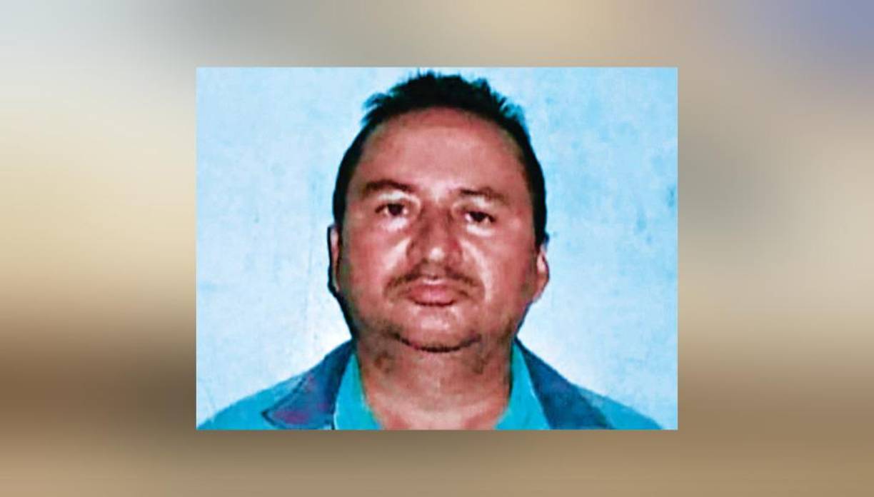 Sin embargo, al momento de ingresarlos al recinto no respondió al llamado por lista.