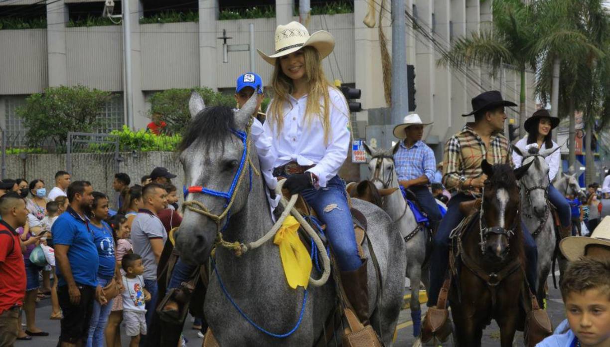 Las mujeres lucieron fantásticas.