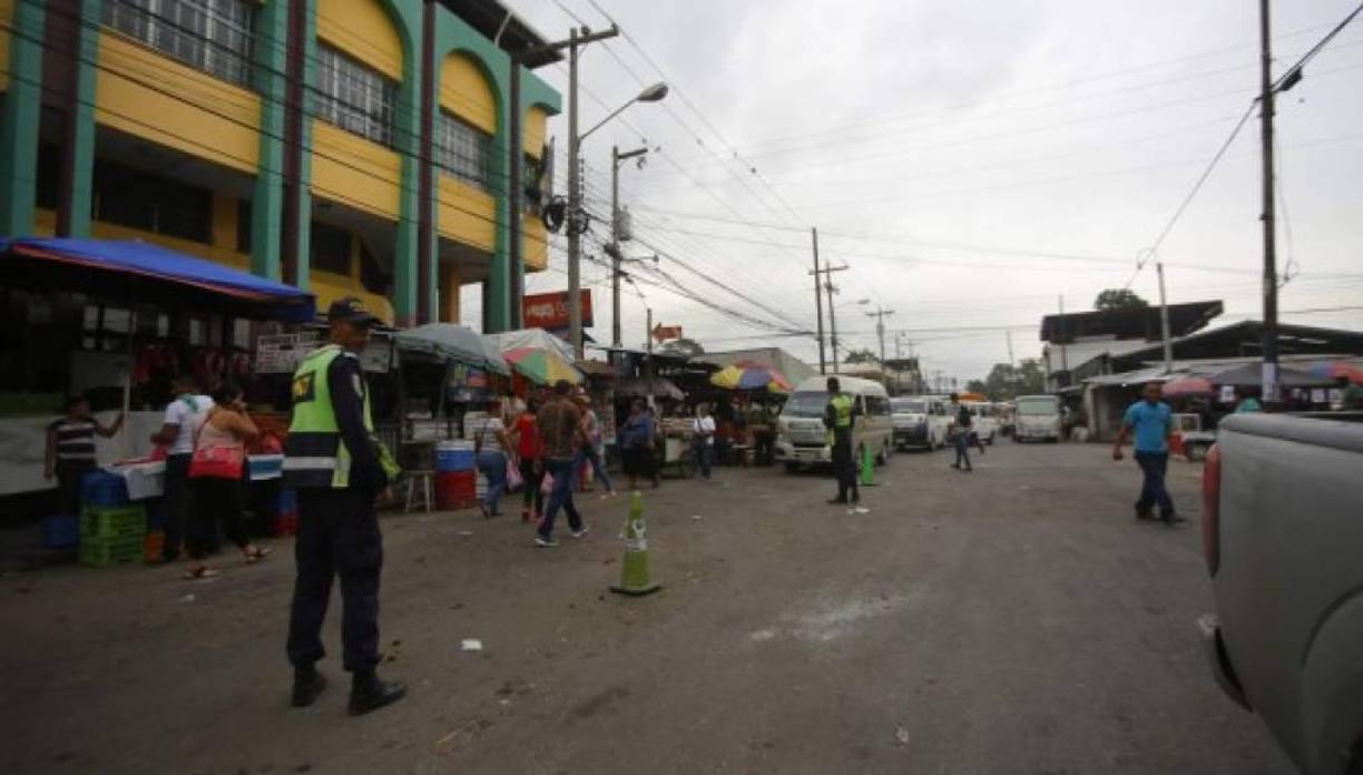 Maheco es una parada de autobús famosa en San Pedro Sula incluso personas que viven en otros municipios de Cortés conocen este lugar. Maheco está rodeado de muchos negocios de verduras y comidas.