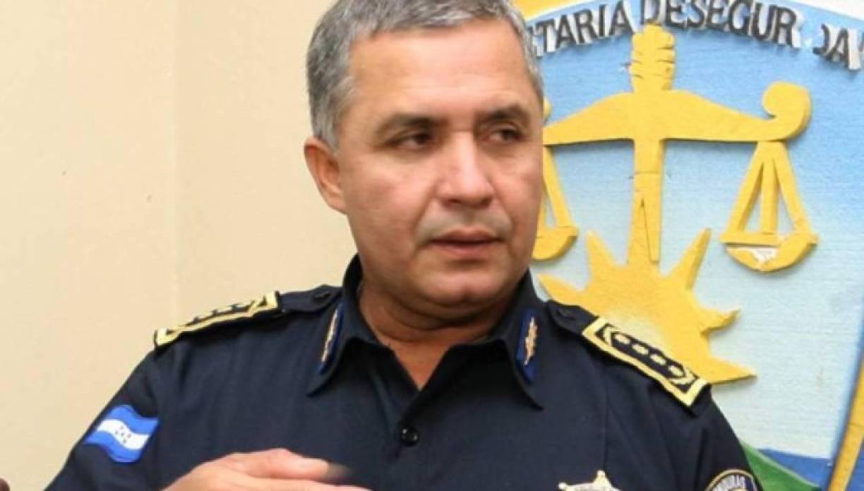 La solicitud de privación de bienes también incluye propiedades de la esposa de Ramírez, Thelma Umaña, quien fue localizada en España y también es requerida por lavado de activos, añadió.