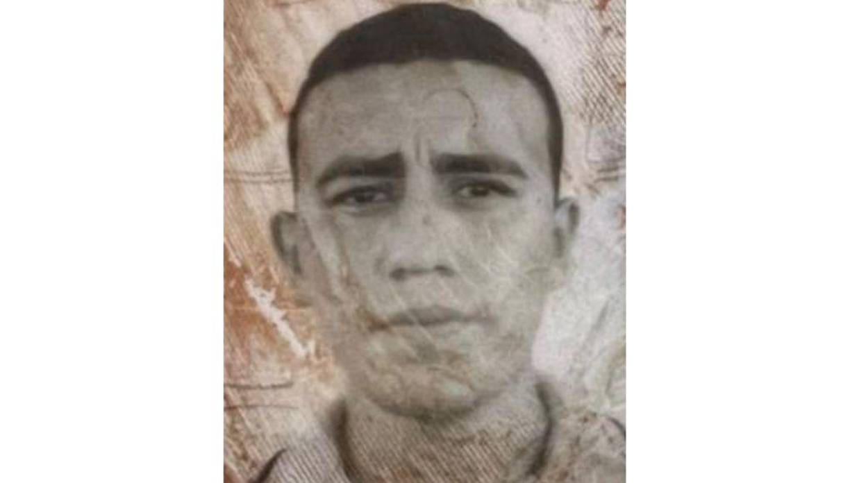 William Brizuela Sánchez (24) era quien conducía la camioneta Ford negra y se debate entre la vida y la muerte en un hospital.