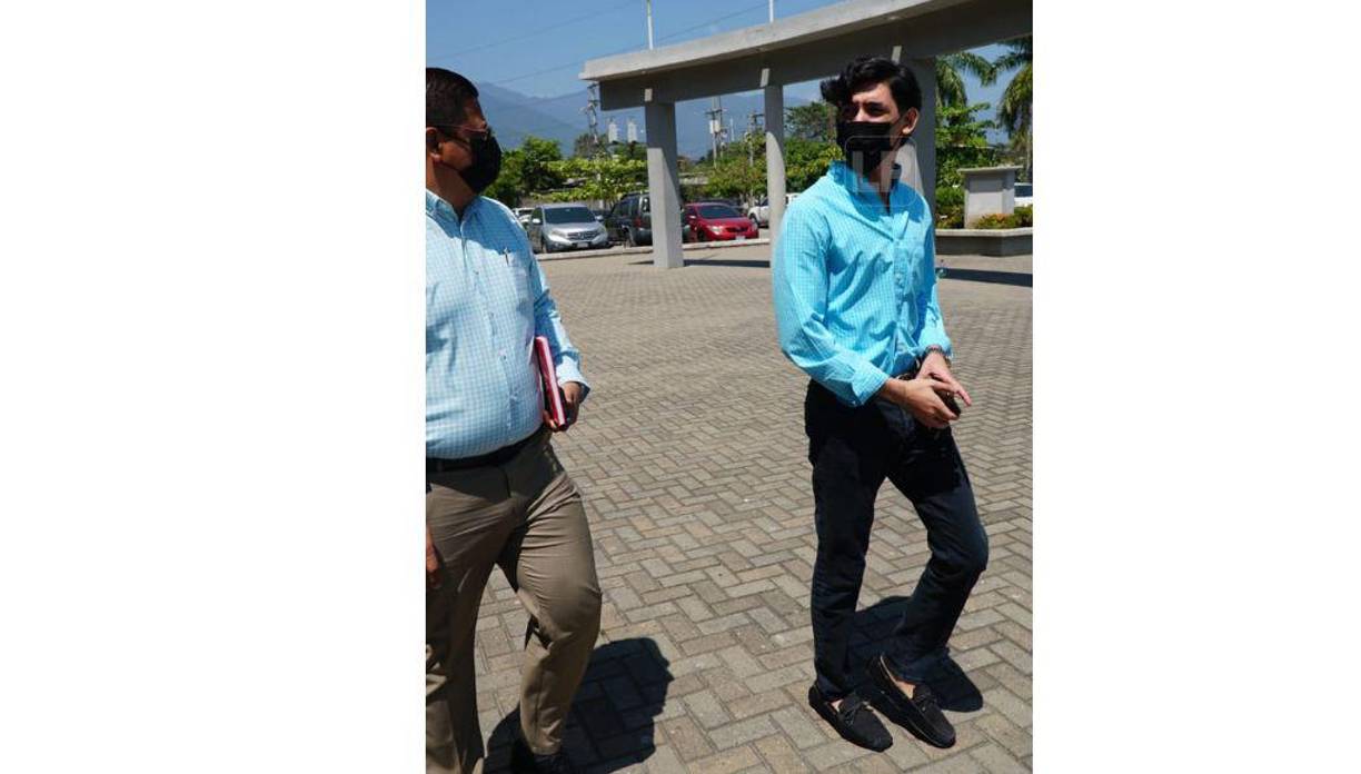 Sandoval se mostró serio y tranquilo.