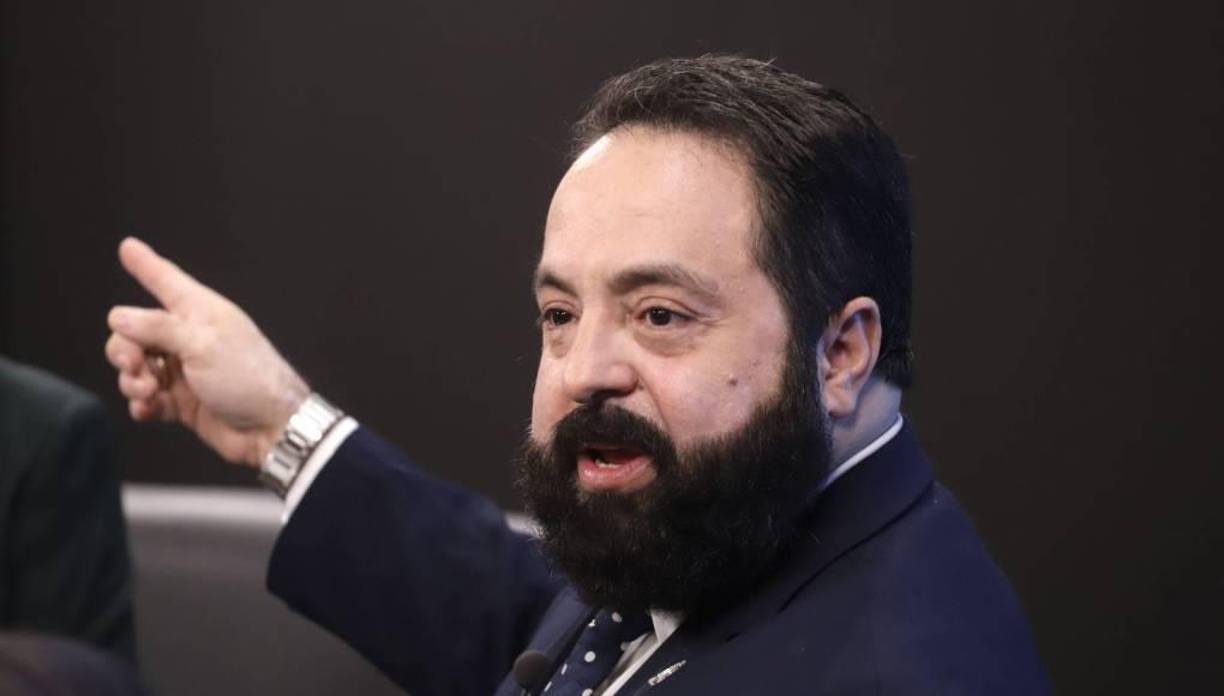 Estas declaraciones de Redondo se dieron en respuesta a un reto que Cálix hizo recientemente a la presidenta <b>Xiomara Castro</b>, en el que condicionó la aprobación de la <b>Ley de Justicia Tributaria</b> a la restitución del tratado de <b>extradición</b>. 