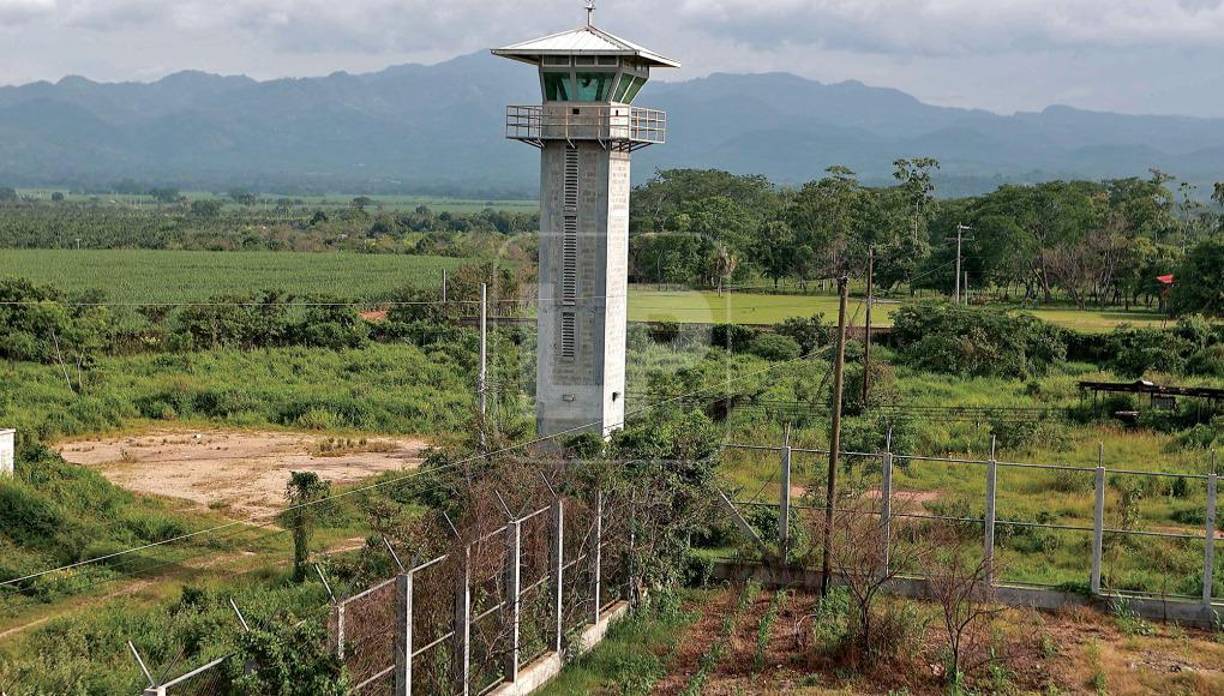 En esta pequeña aldea de Quimistán, ubicada en uno de los márgenes del río Chamelecón, los pobladores tienen opiniones divididas.