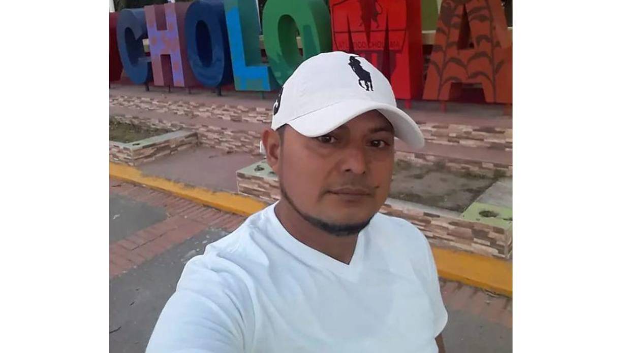 El chófer del autobús fue identificado como Jesús Medina, de 40 años de edad. Murió llegando a la sala de emergencias del Instituto Hondureño de Seguridad Social (IHSS).