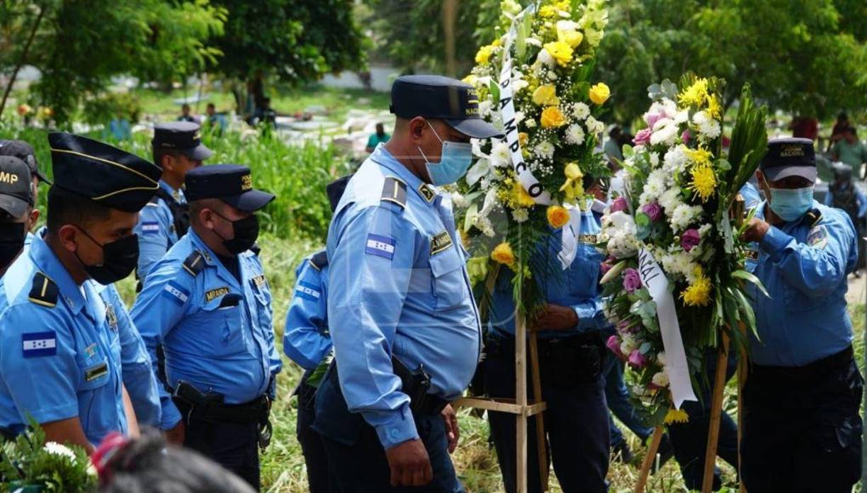 De acuerdo con la Policía Nacional, los sujetos mataron al policía tras la detención de uno de sus miembros en Yoro.