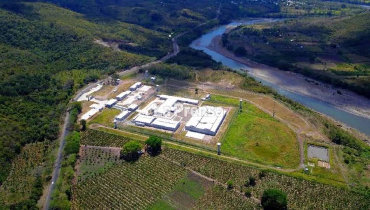 Las autoridades policiales también se refieren a un sinnúmero de capturas por diversos delitos donde se han visto involucrados mareros y pandilleros, entre ellos asesinato, secuestro, extorsión, asaltos y más.