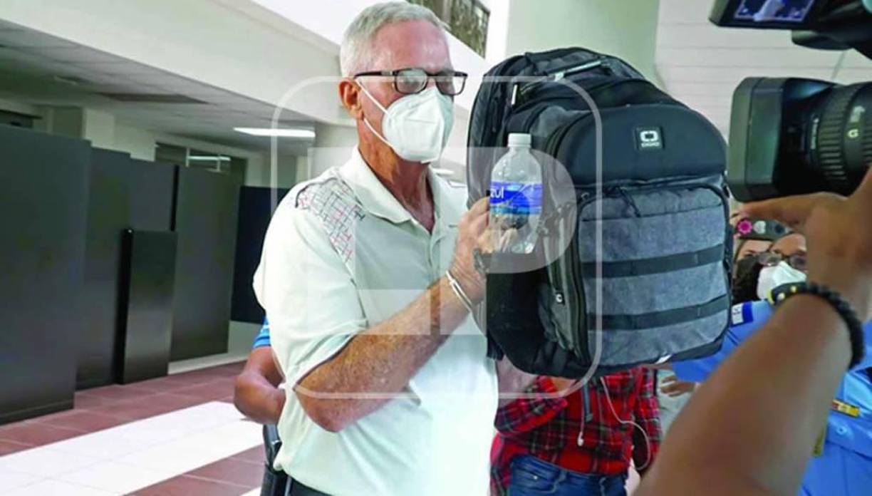 Tras escuchar el fallo, el norteamericano fue enviado al centro penal de El Progreso, Yoro.