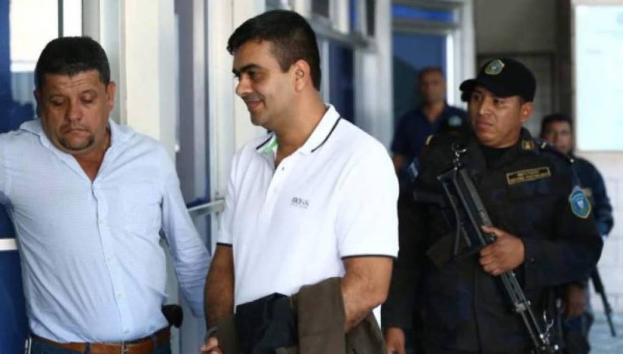 Arnaldo Urbina era uno de los tres hondureños que estaba bajo extradición diferida, es decir cumplía una condena en Honduras. Ahora, la lista se reduce a José Rafael Sosa Méndez y José Miguel Handal Pérez, quienes serán extraditados al cumplir sentencia.