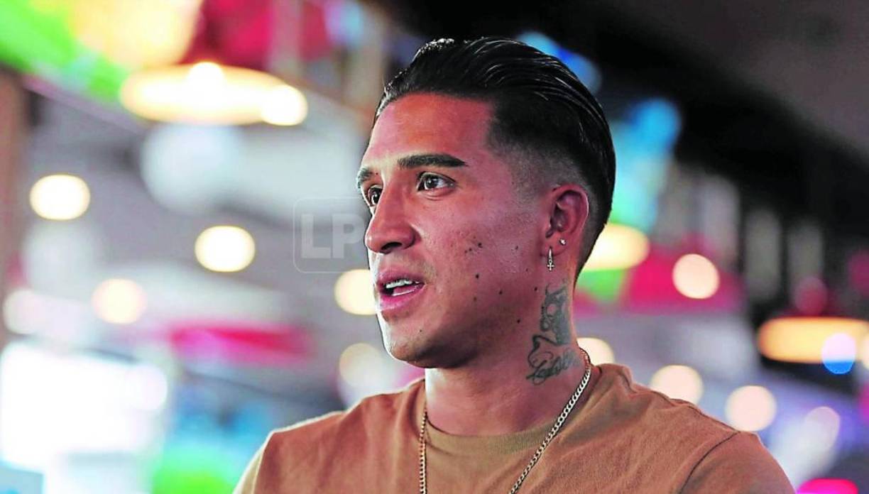 Michaell Chirinos: Finalizó su contrato con el Olimpia y en el cuadro olimpista están interesados en que permanezca en la institución. Por ahora ambas partes no han llegado a un acuerdo económico.