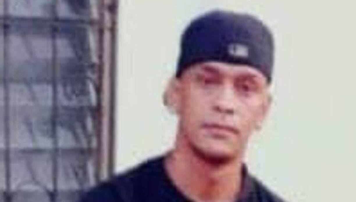 Junior Geovany Sánchez Alvarenga fue acribillado cerca de la playa y su cuerpo fue hallado de último.