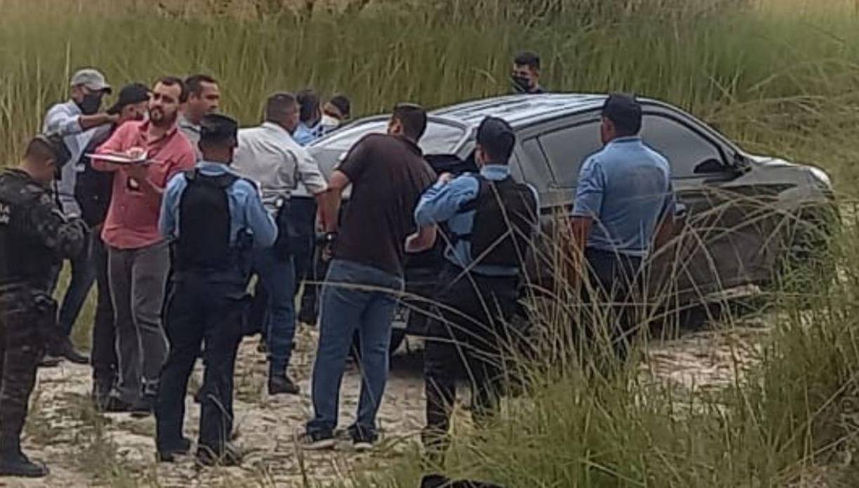 Poco después, a través de la prensa nacional, se dieron cuenta de que su vehículo había sido hallado en un terreno baldío.