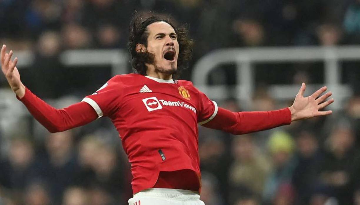 El alemán Ralf Rangnick, entrenador del Manchester United, ha descartado tajantemente la salida del goleador uruguayo Edinson Cavani. El atacante ha sido vinculado al FC Barcelona, pero hoy se descarta esa posibilidad.