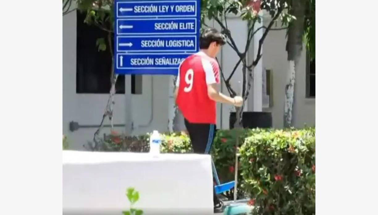 Sandoval debe cumplir 120 horas de trabajo, lo cual equivale a tres meses.