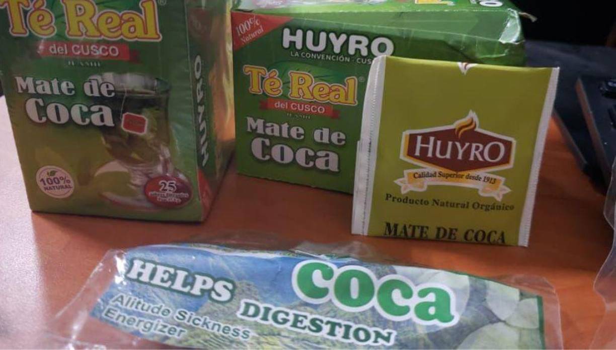 A veces también era usada por los incas como moneda de cambio por productos como carne, papas, habas, verduras. Asimismo, la hoja fue utilizada por los sabios para tratar de pronosticar el futuro. Ellos leían las hojas en busca de indicios o presagios. 