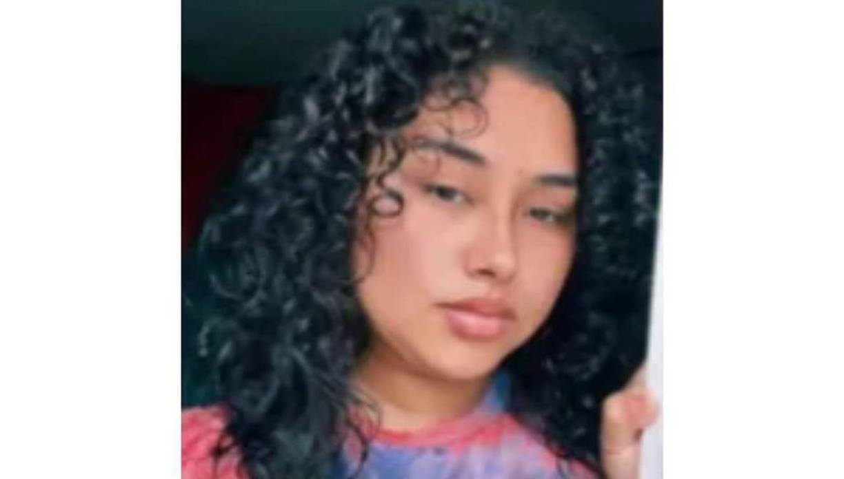 Diana Velásquez de 22 años (Foto) y Obdulia Molina intentaron poner en resguardo a la hija de dos años de Sonia y a un recién nacido también hijo de Sonia y Wilson, pero fueron alcanzadas por el asesino que las mató a sangre fría.