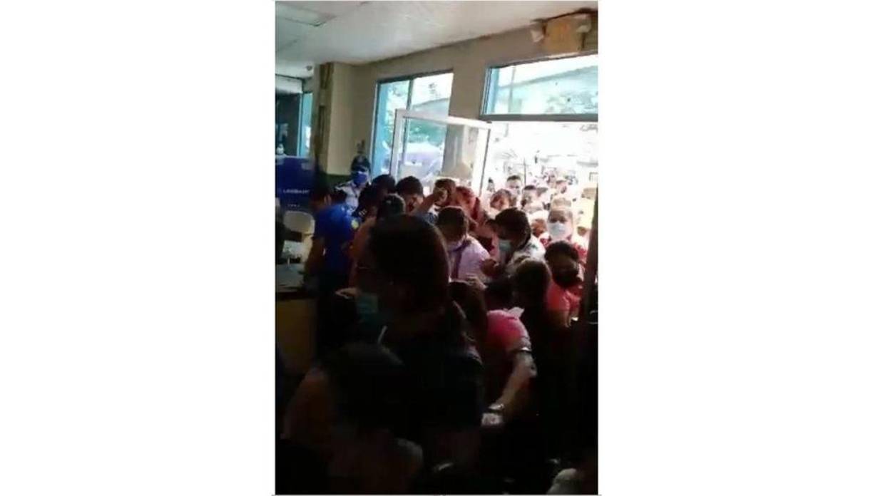 Según Itsmania Platero, defensora de derechos humanos, dijo que todo ocurrió “por falta de citas medicas y atención”.