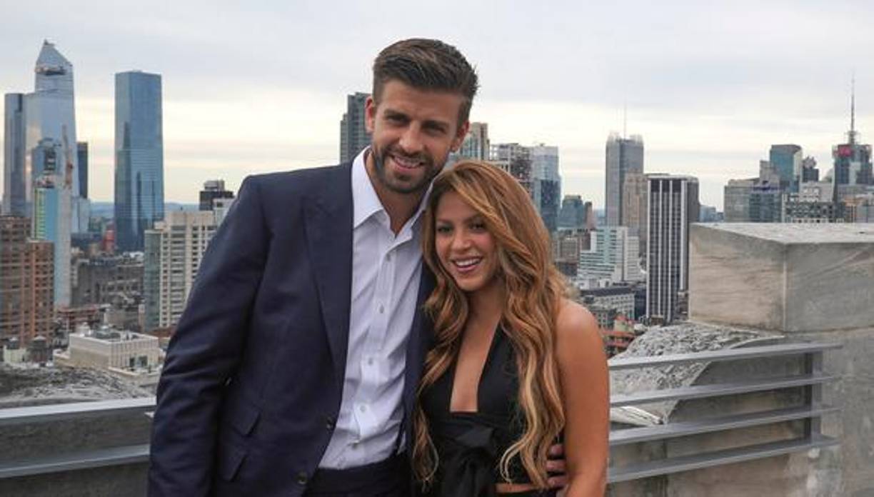 Según medios españoles, Shakira es la que está tomando las decisiones, y le pidió al futbolista español que se vieran en la casa que compartían en Barcelona y así hablar sobre cómo actuarán para evitar más escándalos. La colombiana en ese instante le informó sobre una serie de condiciones.