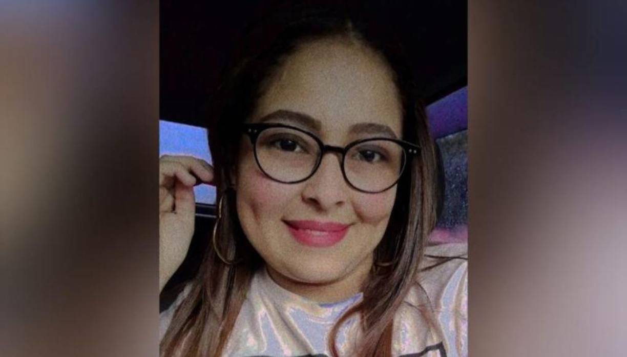 Las pesquisas preliminares de equipos de investigación establecen que uno de los acompañantes del subcomisionado Encarnación García Guerrero era el objetivo de las personas que perpetraron una emboscada y le quitaron la vida a tres hombres y a una una mujer la madrugada del domingo en Olanchito, Yoro.