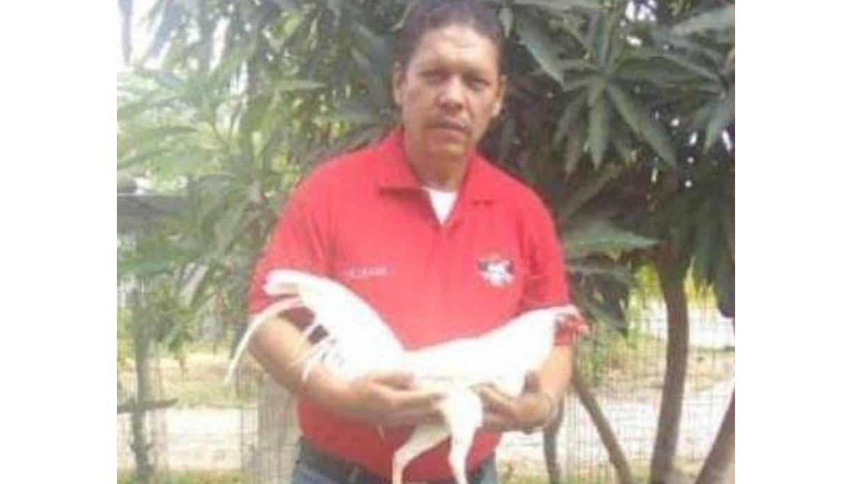 El señor Osly Daniel Siliezar se dedicaba a la cría y compra de gallos de pelea