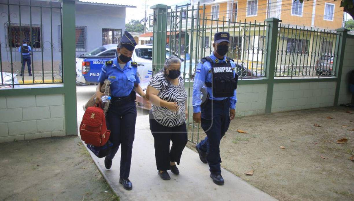 Castillo está a la espera de la resolución de la Dirección Municipal de Educación para regresar a su trabajo.