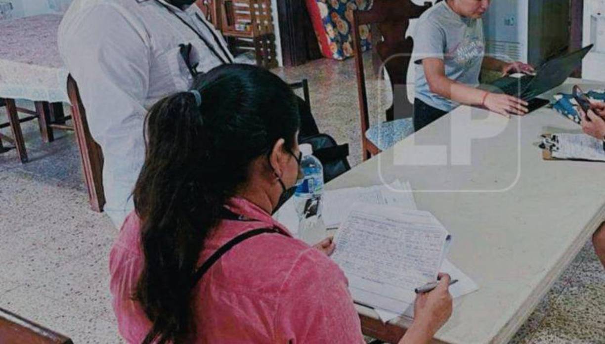 El 6 de agosto fue capturado el director de Puertas Abiertas Roberto Vásquez Matute y a Yuri Alexey Valle Moya, coordinador, acusados de violación agravada y otras agresiones.