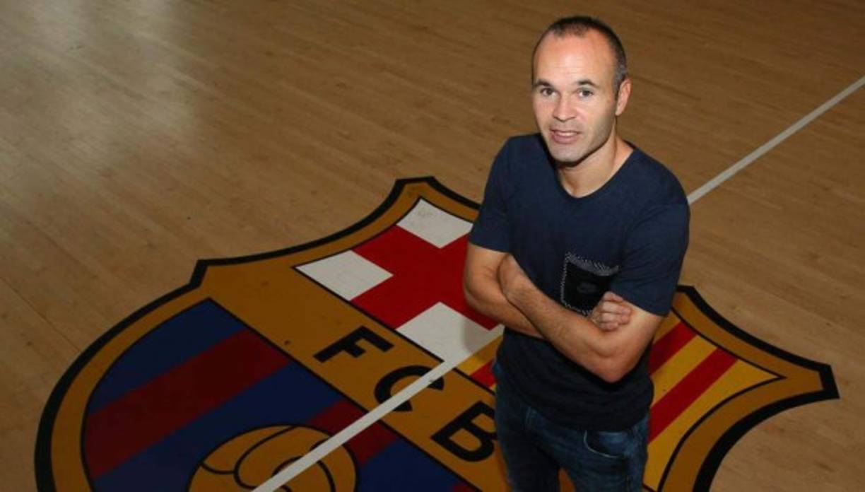 El exjugador del FC Barcelona Andrés Iniesta aseguró que un eventual retorno de Xavi al club culé como entrenador sería 'una gran noticia', y no descarta sentarse en los banquillos junto a su excompañero en el futuro. 'No suena mal', respondió.