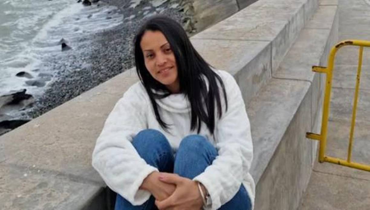 Tras varias horas de ardua búsqueda, efectivos de la PNP hallaron el cuerpo enterrado de Zelaya Godoy. Llevaba varios días de fallecida y el olor a putrefacción llamó la atención de los vecinos que viven cerca al lugar. conocido como Carabayllo.