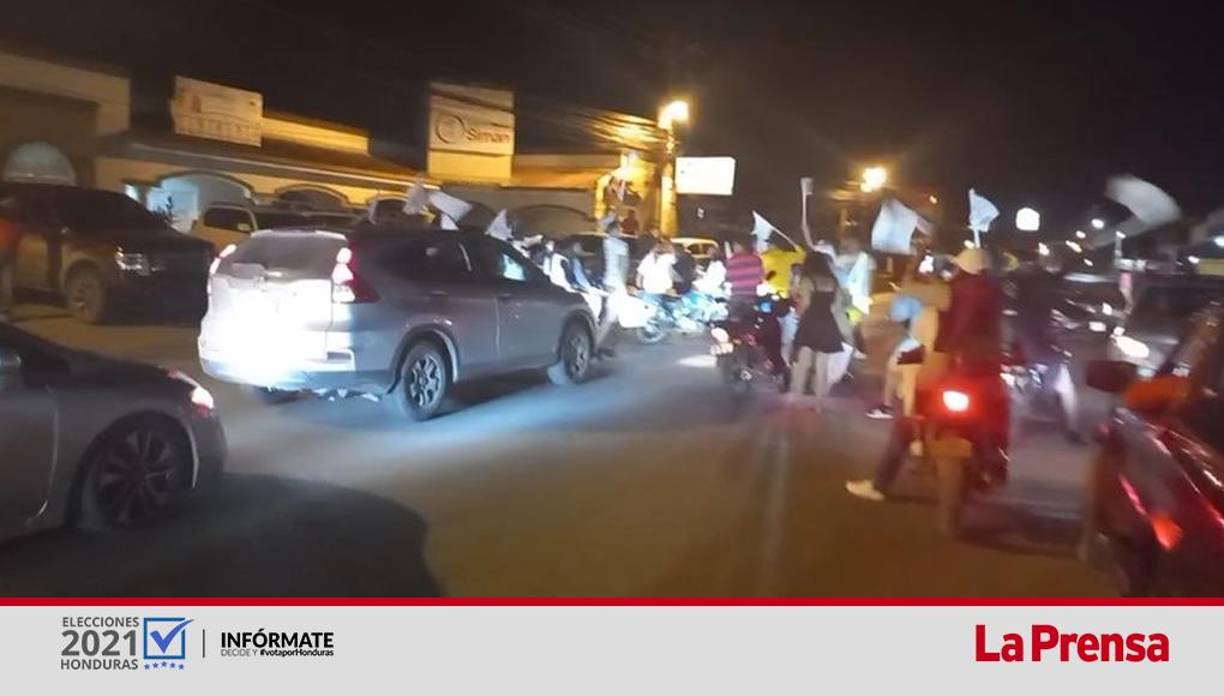 Progreseños celebran el triunfo de Xiomara Castro.