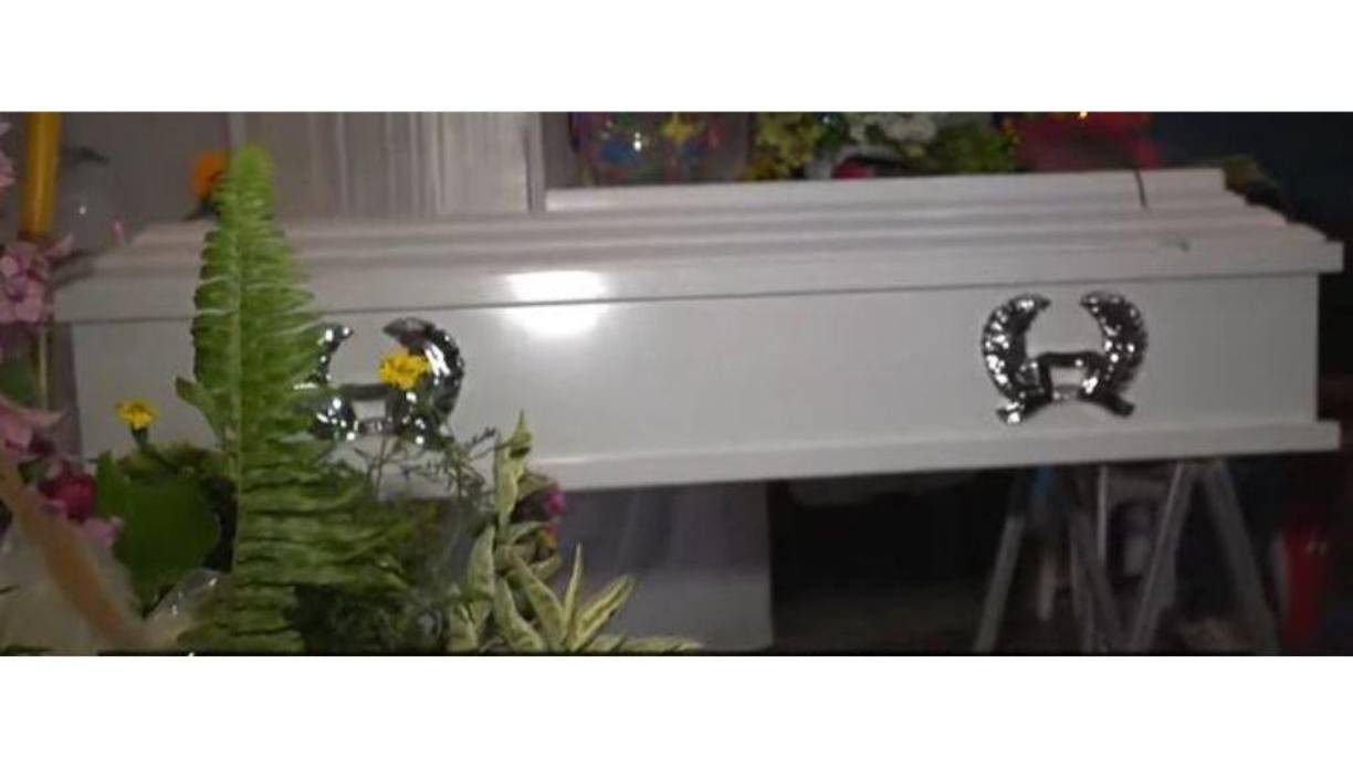 A la triste despedida también asistieron los compañeros de clases de Jeremy de la escuela República de México de Guaimaca y los maestros de este centro educativo.