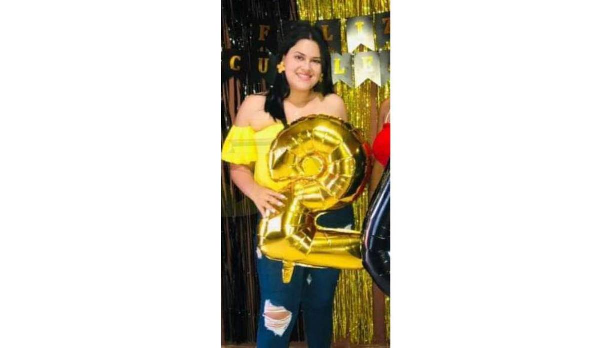 Una de las mujeres falleció luego de recibir los disparos, pero la otra fue llevada a un centro asistencial local donde se informó que también había perdido la vida.