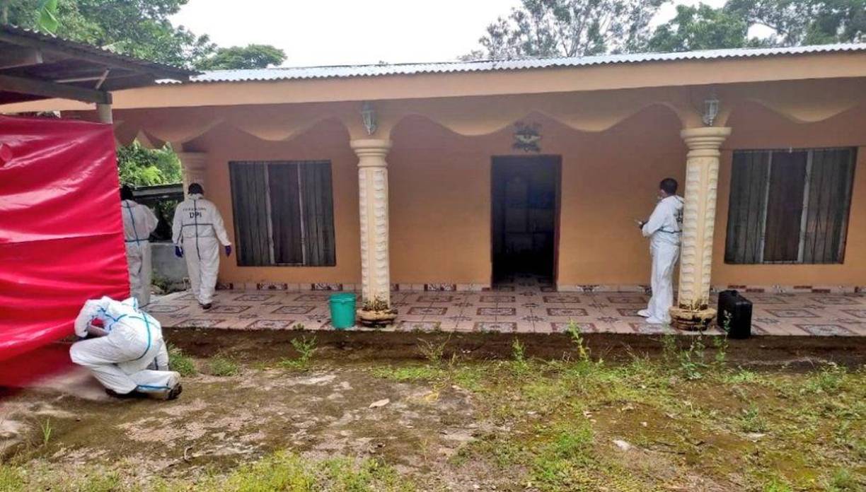 Varios agentes de la DPI se hicieron presentes.