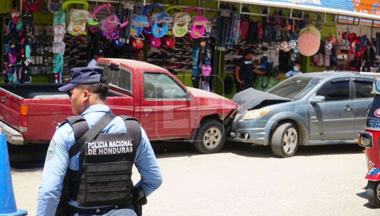 El delincuente con pistola en mano encañonó a Bustamante y le ordenó que le entregara sus pertenencias.
