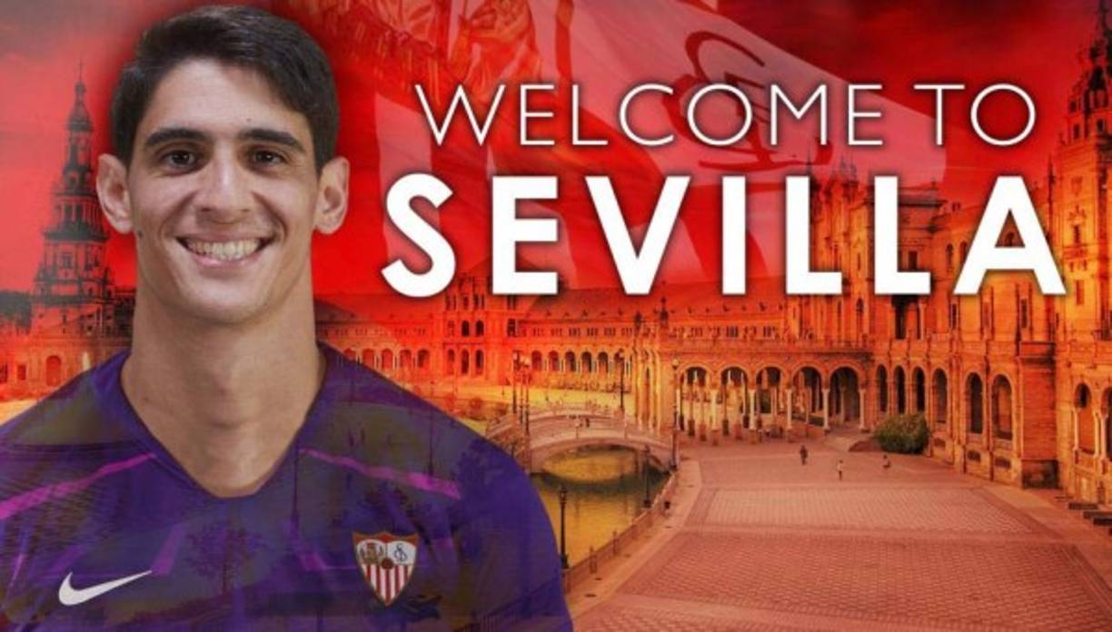El Sevilla anunció el fichaje del portero Bono, llega procedente del Girona.