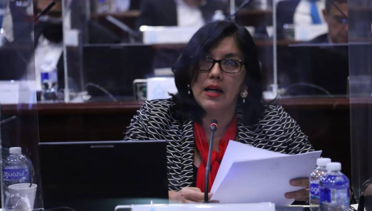 1. Silvia Ayala, del partido Libertad y Refundación (Libre). 