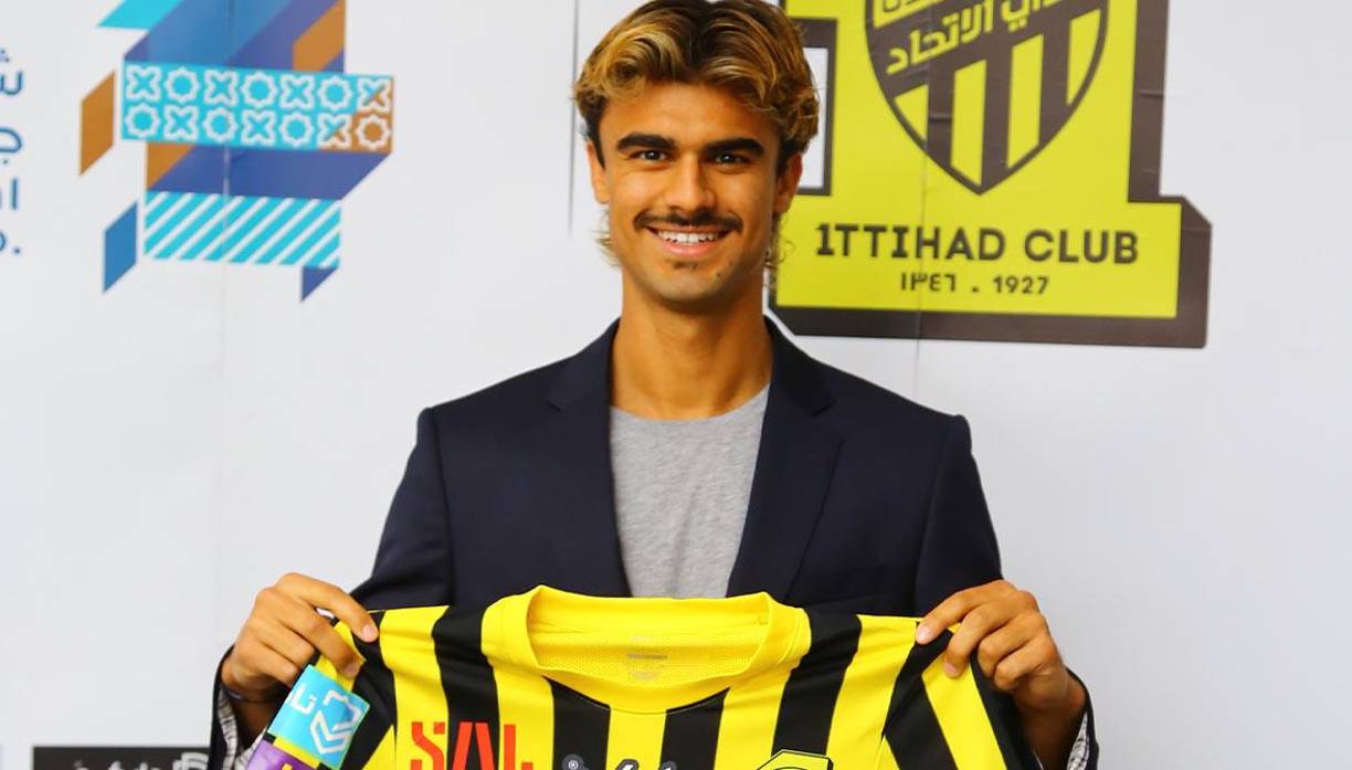 Uno más a Arabia Saudita: El Al Ittihad ha fichado al extremo portugués ‘Jota’, llega procedente del Celtic de Escocia. Será compañero de Benzema en el club saudí. 