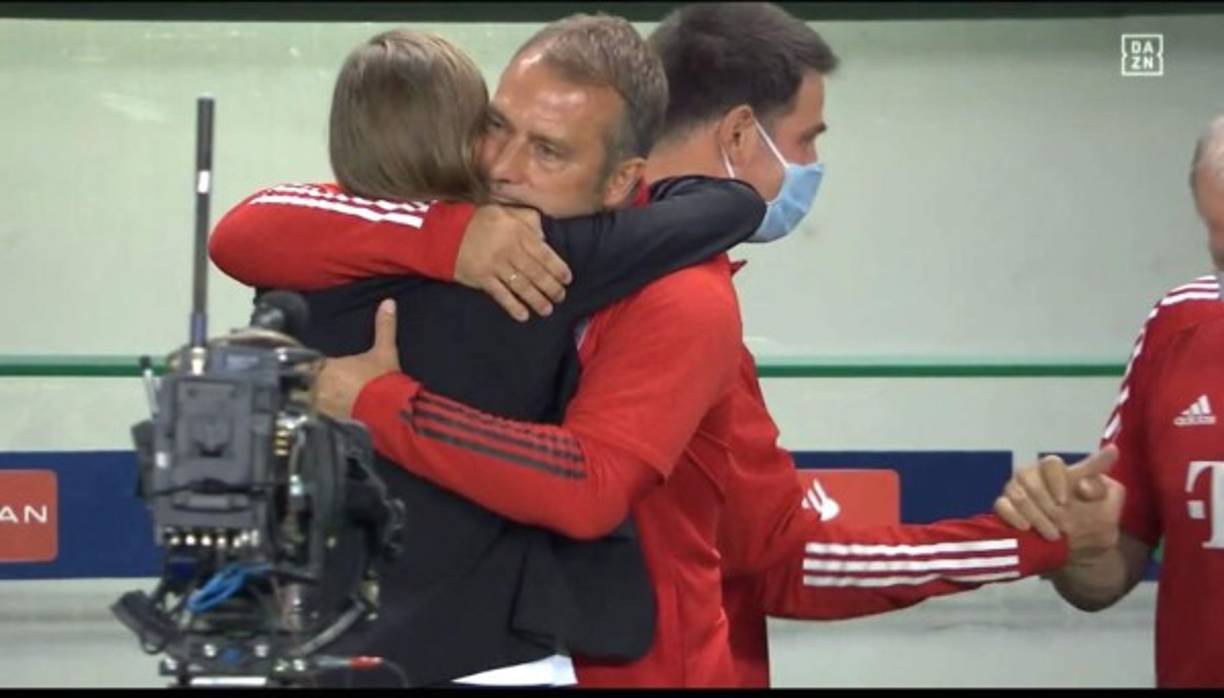 Además, se encargó de que todos cumplieran con la respectiva dieta. El mismo Hans-Dieter Flick le ha agradecido por su labor, ya que, gracias a su desempeño, el equipo regresó con una impecable condición física.