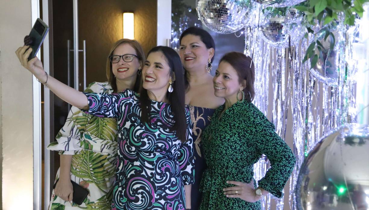 Las asistentes disfrutaron de su fraterno reencuentro. 