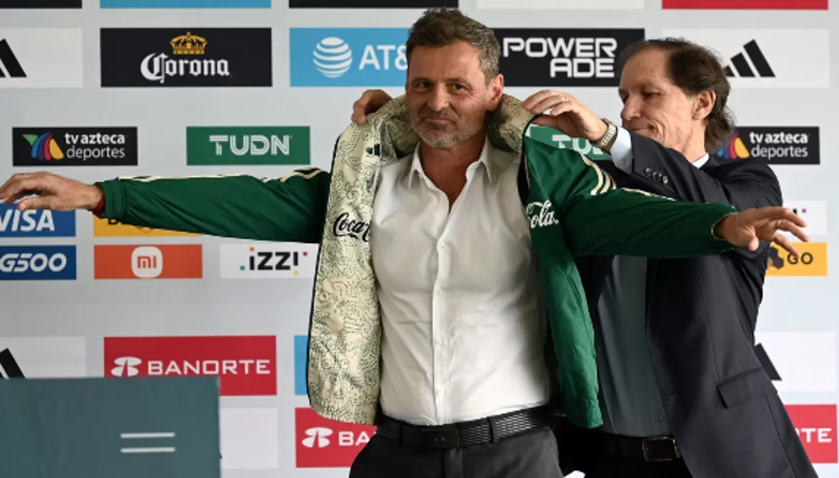 “La FMF tiene la obligación de pagar a Cocca más de 5 millones de dólares”, esto de acuerdo a informaciones del colaborador David Medrano, del medio antes mencionado.