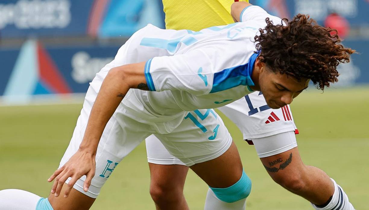 Con David Ruiz como titular, la selección Sub-23 de Honduras comenzó con pie izquierdo su participación en los Juegos Panamericanos al caer 2-0 ante Colombia.