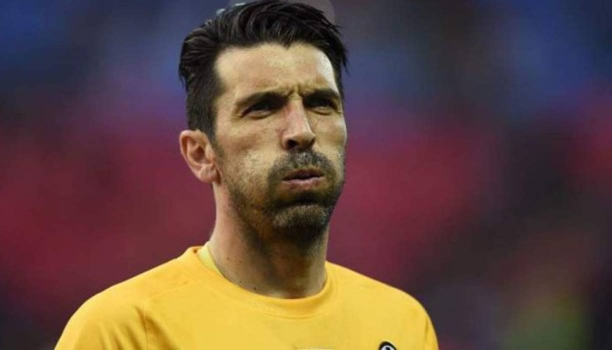 A los 39 años, Gianluigi Buffon es el arquero récord de la Juventus y de la Selección de Italia. En su país, es toda una celebridad.