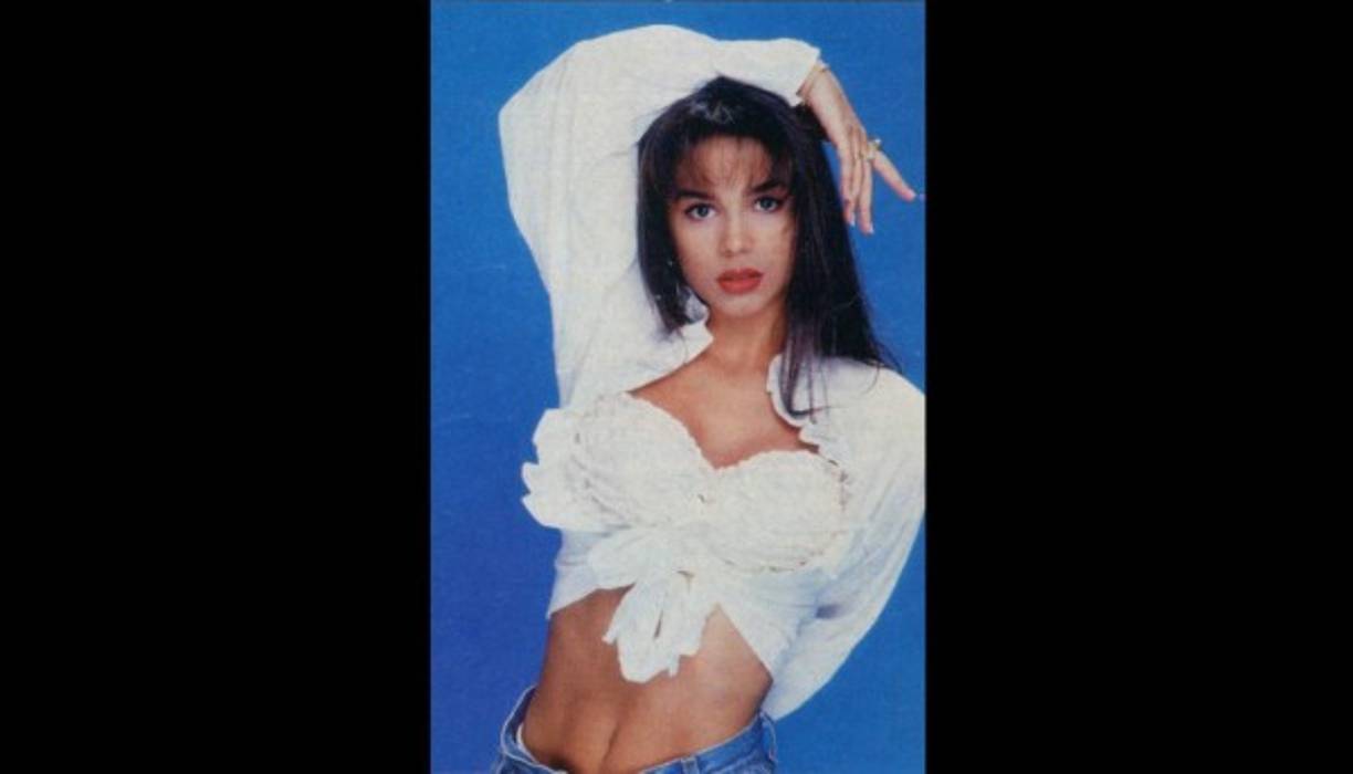 1992 lanzó su primer disco como solista, Biby Gaytán, del que se desprenden los sencillos 'No me importa', 'Mucha mujer para ti', 'Y se marcha diciendo perdón' y 'Rock Café'.