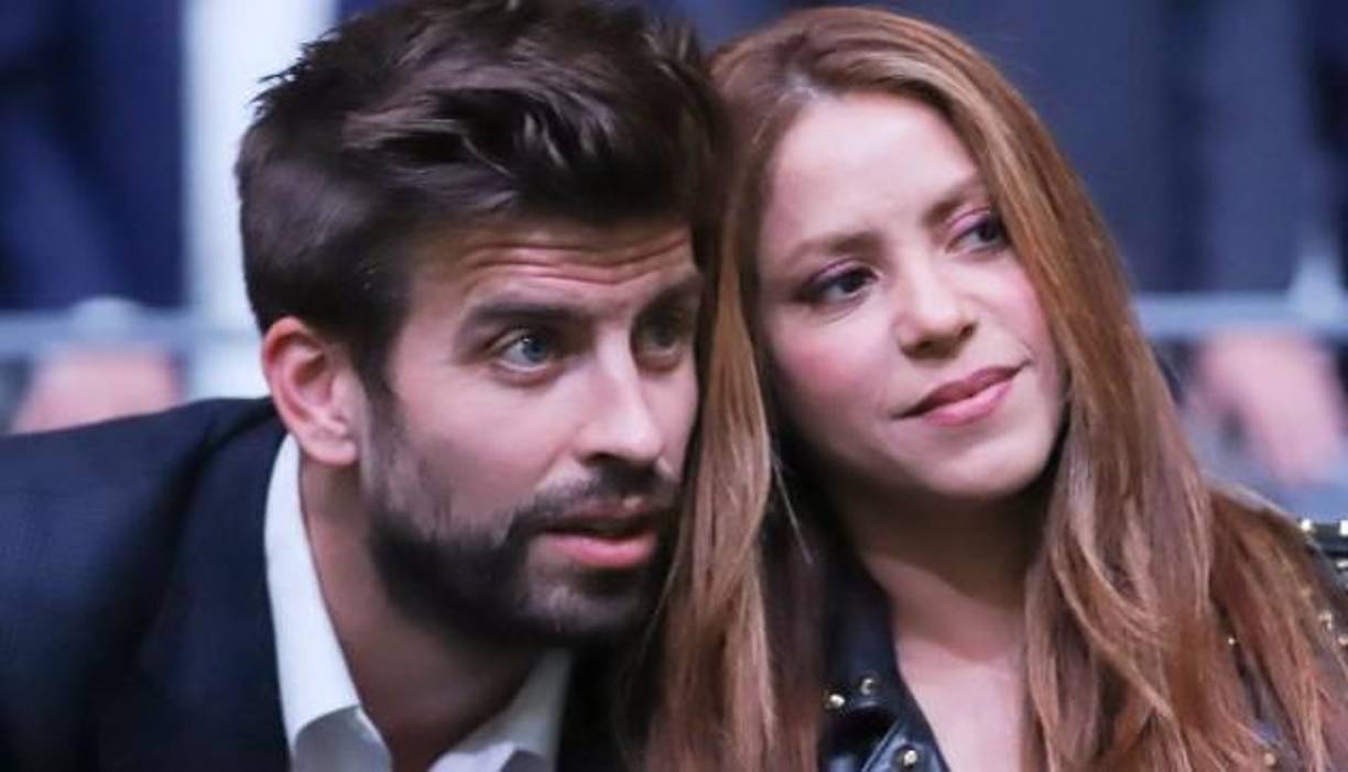 Y obviamente Piqué, el jugador de fútbol español Gerard Piqué, con quien se conoció en el 2010 y quien es el padre de sus dos hijos: Milan y Sasha.