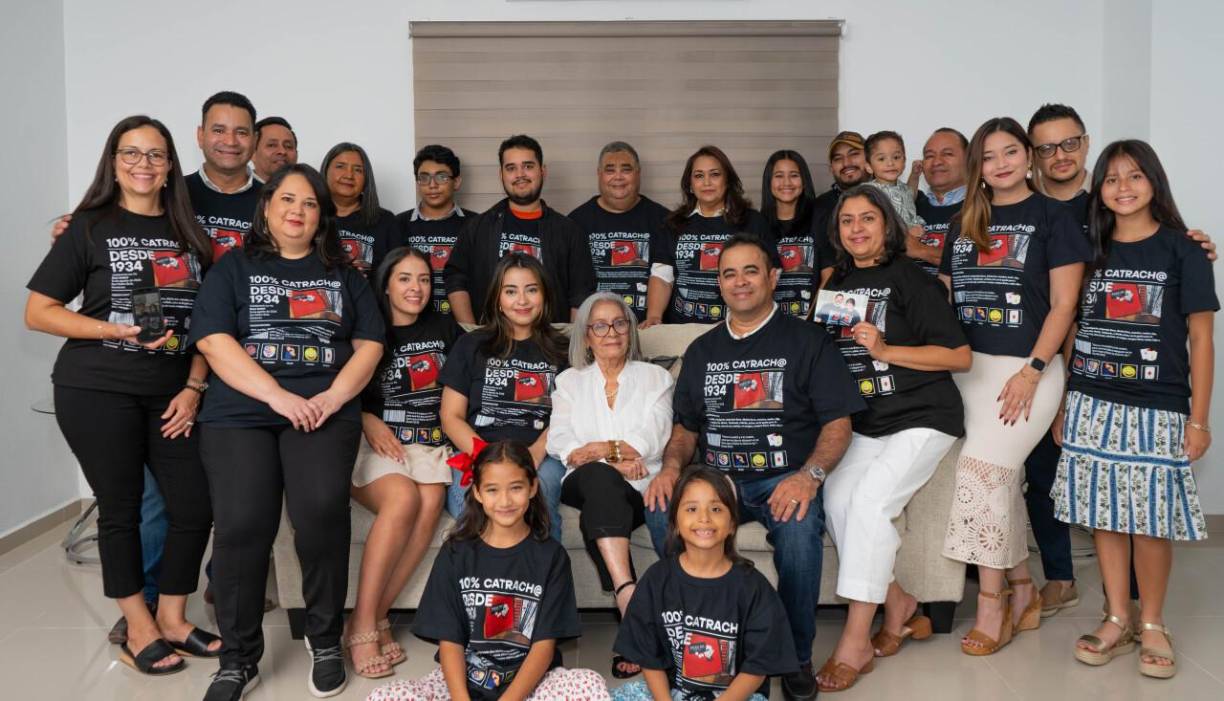 Familia Pleitez Morales