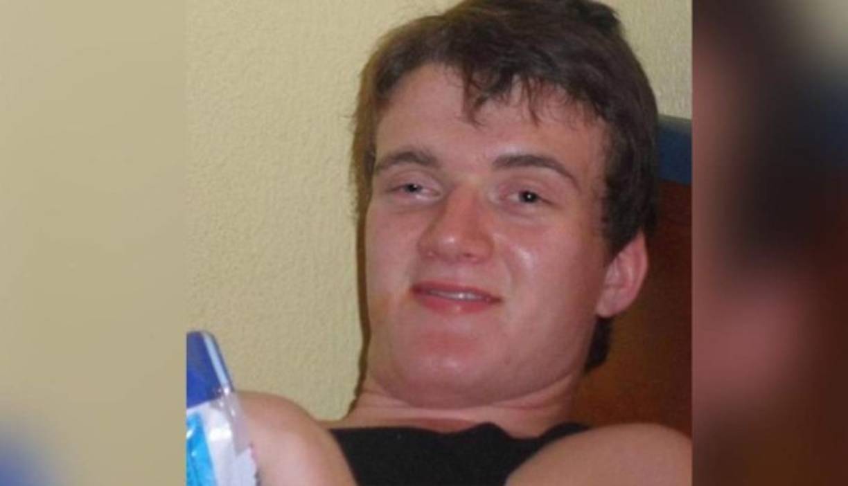 Connor Sinclair (El chico fumado)<br/><br/>El origen de este meme lo encontramos en Reddit, allí el 25 de noviembre de 2011 el usuario randomdave subió la foto de este joven con la cara roja y gesto de haber consumido algo. La imagen iba acompañada del texto “Estar en [10] no es siempre bonito”. Luego de ello se volvió meme. Ahora lo vemos con mucho mejor sentido y siempre tan carismático. Ya no está drogado como aparecía en sus fotos.