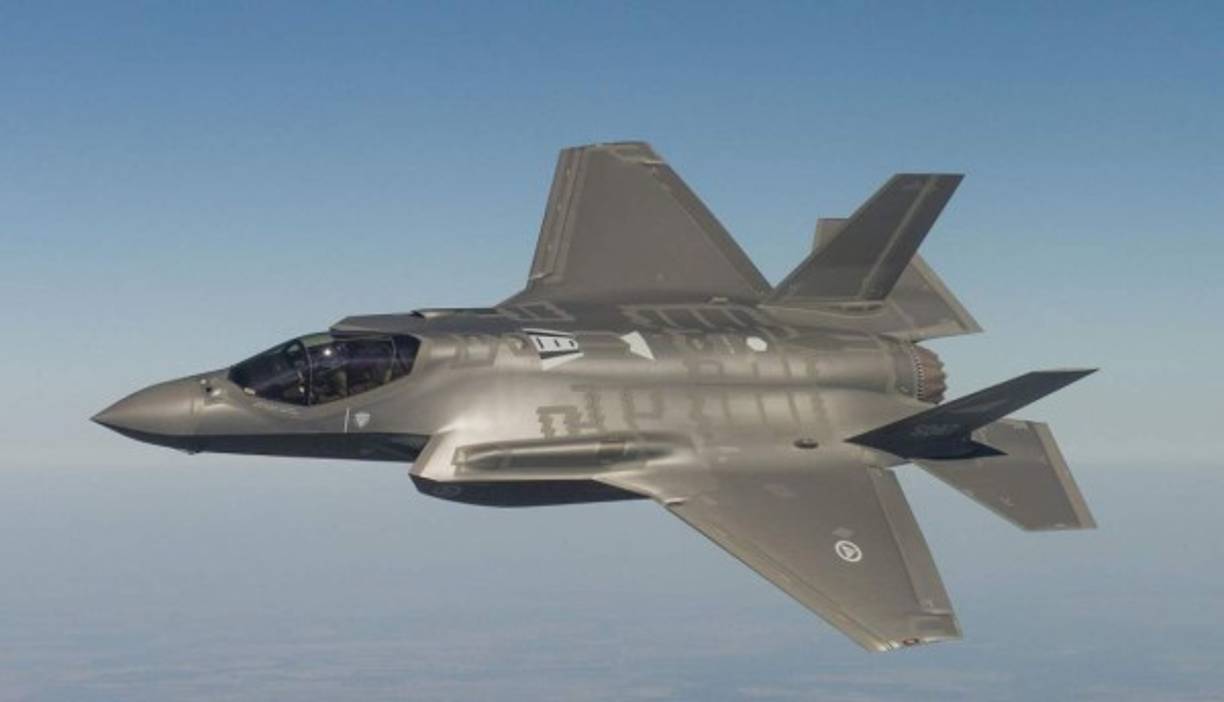 Israel, que tiene la fama de poseer el ejército más fuerte de la región, recibió a finales de 2016 sus primeros F-35, con el objetivo de ayudar a mantener su superioridad militar en una zona donde cuenta con muchos enemigos.