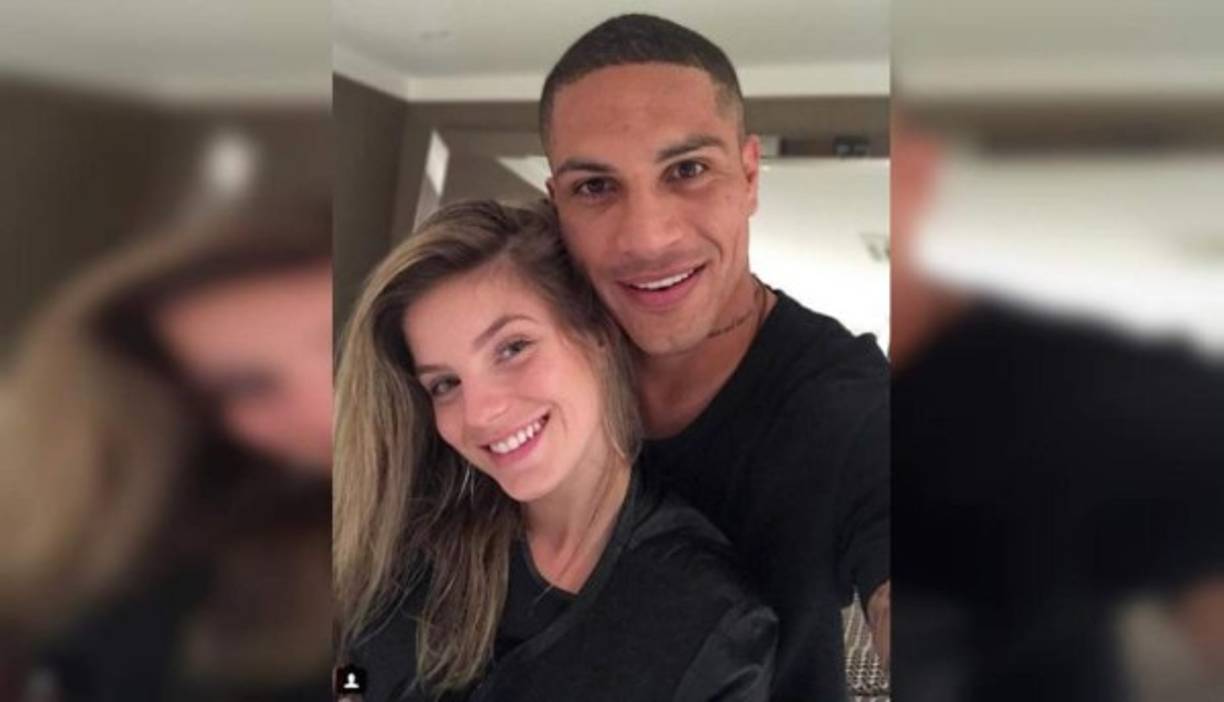 La chica cuenta con 20 años de edad, mientras que el jugador peruano con 35 y ha sido un gran respaldo para el delantero que fue sancionado por la Fifa tras conocerse el caso de doping positivo.